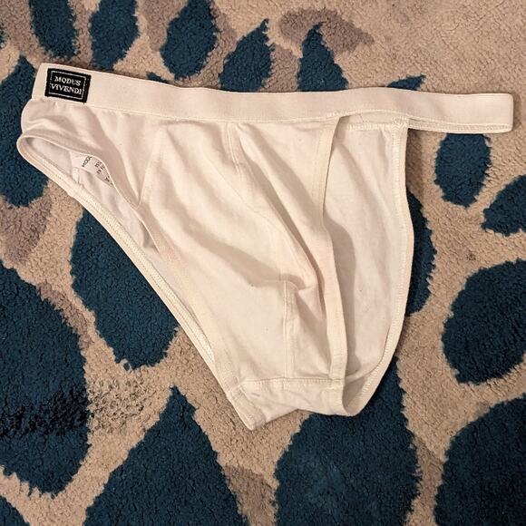 Modus Vivendi Twin Brief, Medium - Picture 8 of 13